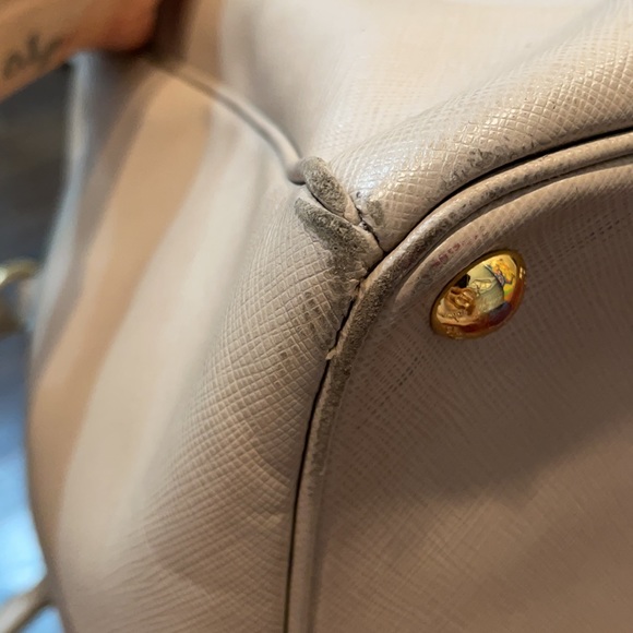 Prada Saffiano Lux tote - Picture 16 of 16